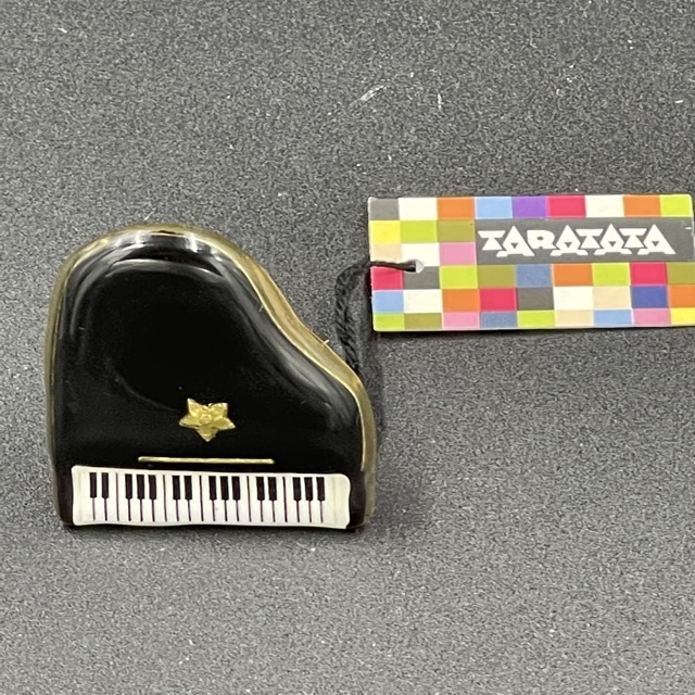 Taratata Grand Piano Ring